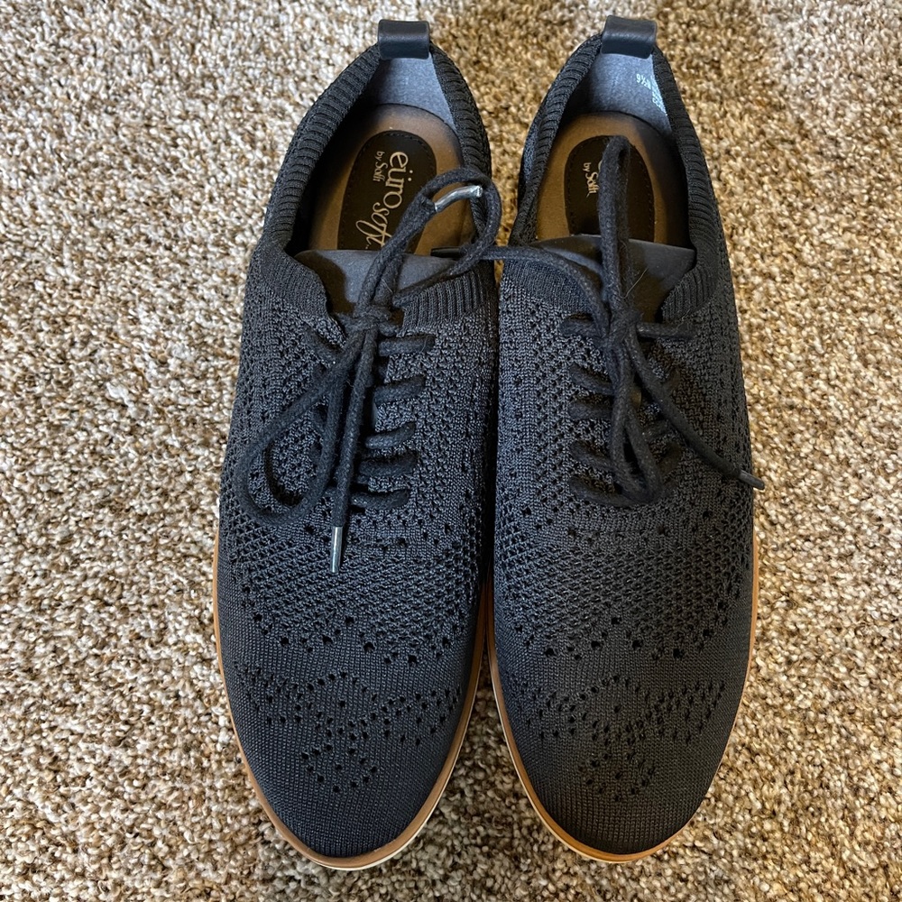 Euro Soft by Sofft Oxford shoe in Woven Black knit